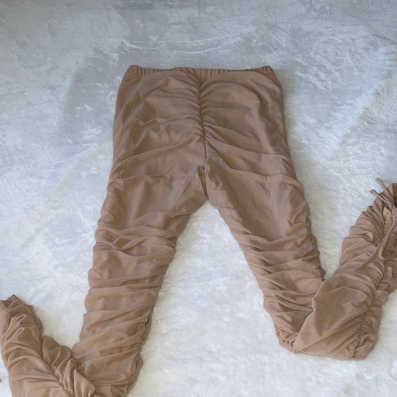 Fashion Nova Tan Ruched 2-piece - Picture 4 of 4